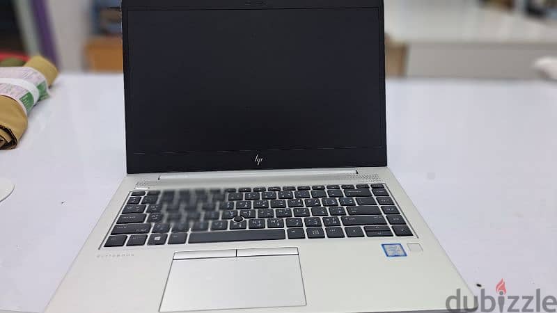 Hp Elitebook G5 8Gen core i5 256gb ssd 1