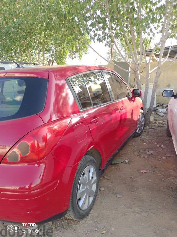 Nissan Versa 2010 4