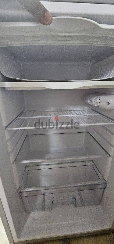 IKON FRIDGE 3