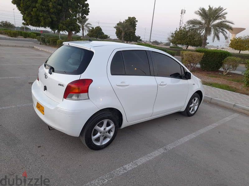 Toyota Yaris 2011 4