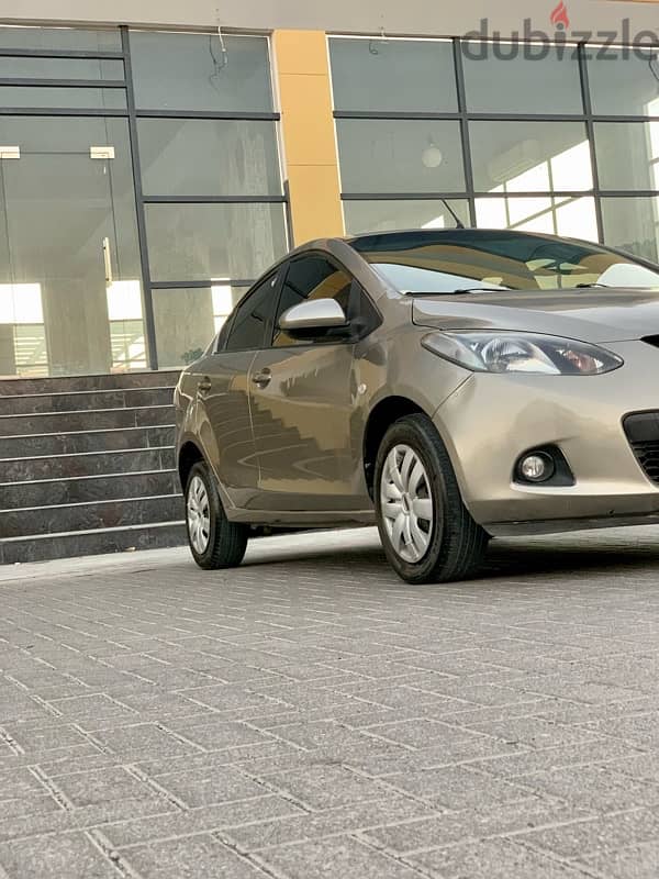 Mazda 2 2011 2