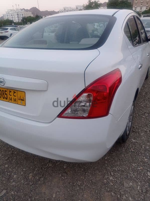 Nissan Sunny 2014 1