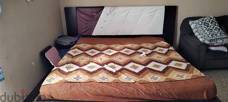 king size bed with two side tables 1