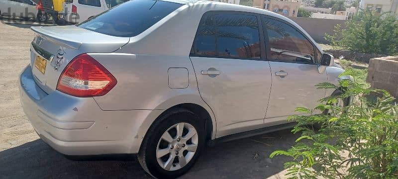 Nissan Tiida 2012 2