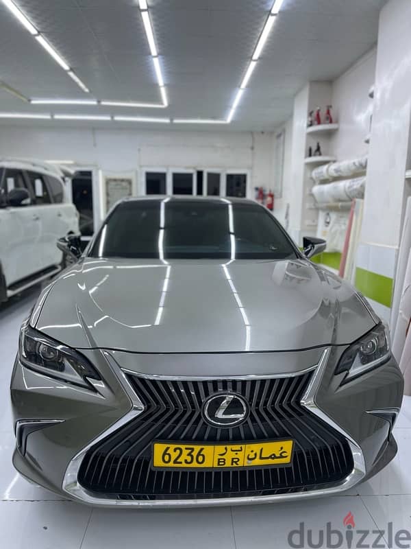 Lexus ES-350 2019 10