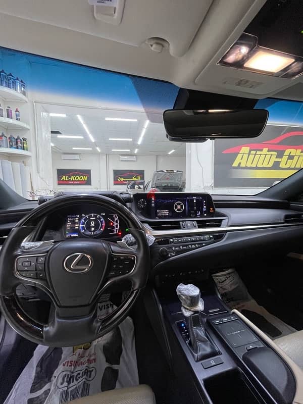 Lexus ES-350 2019 12