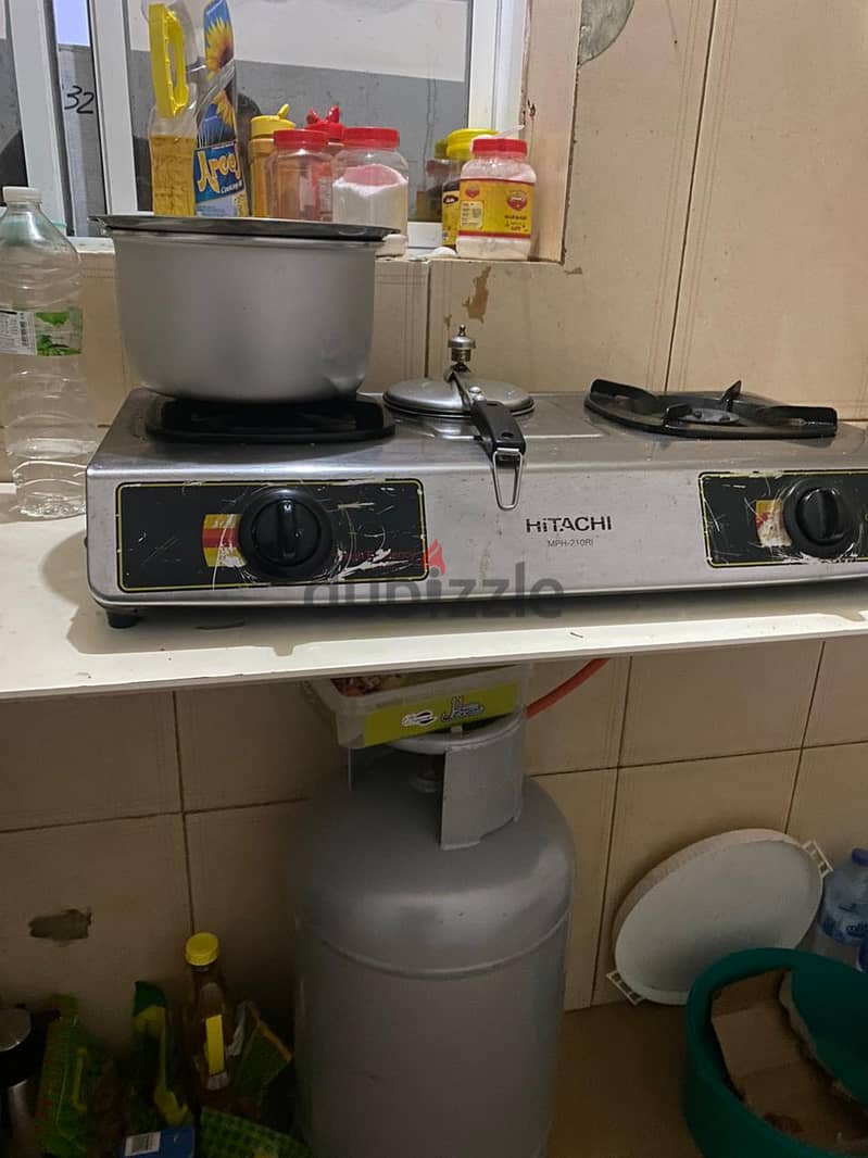 All room set on sale including gas cylinder and stove and utensils 4