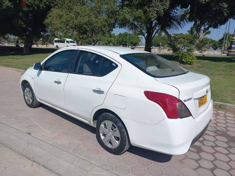 Nissan Sunny 2016 6