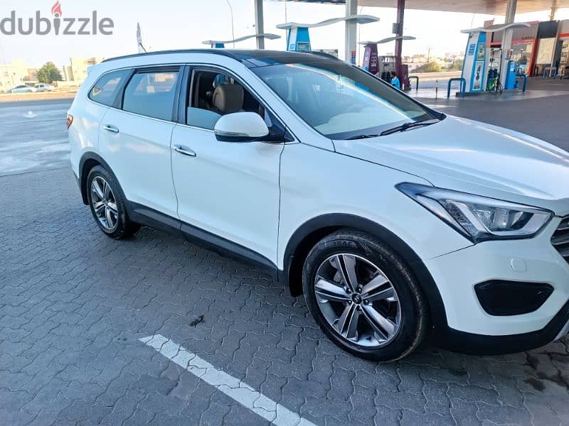 Hyundai Santa Fe 2014 1