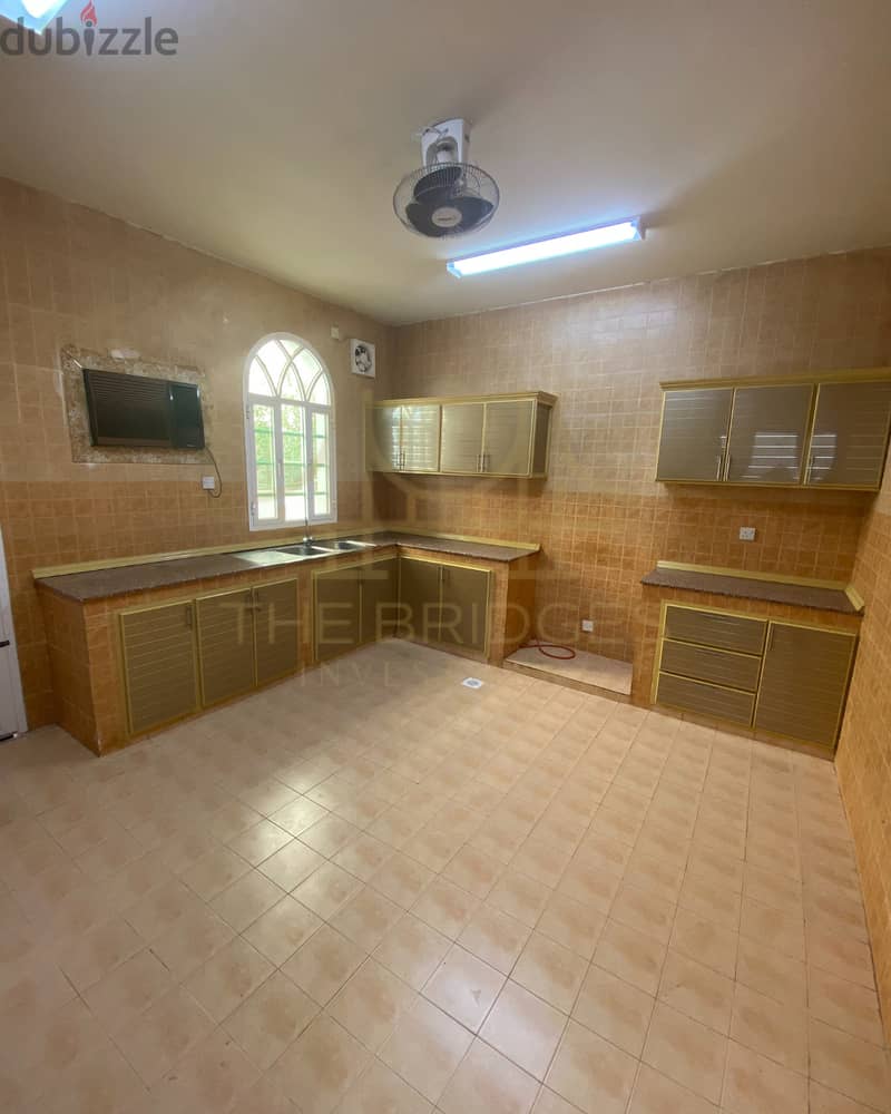 3-BR VILLA FOR RENT IN Al-KHUWAIR 4