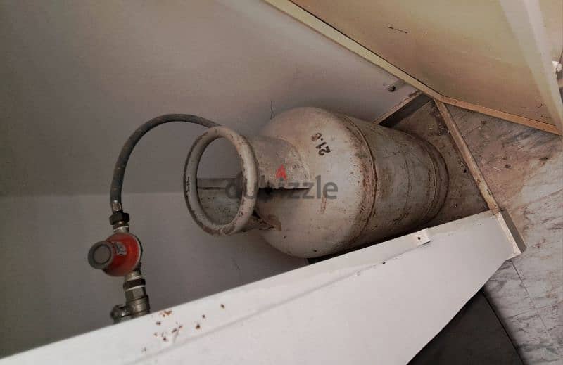 gas cylinder 0