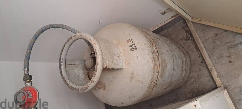 gas cylinder 1