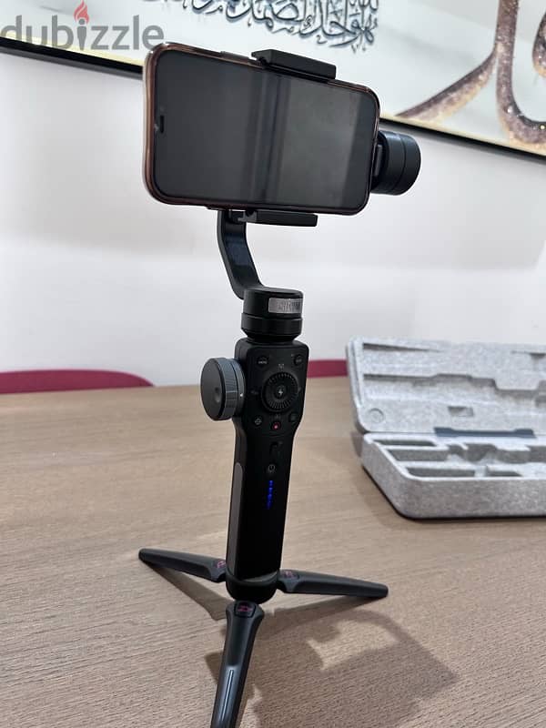 zhiyun smooth 4 android and IOS phone gimbal 2