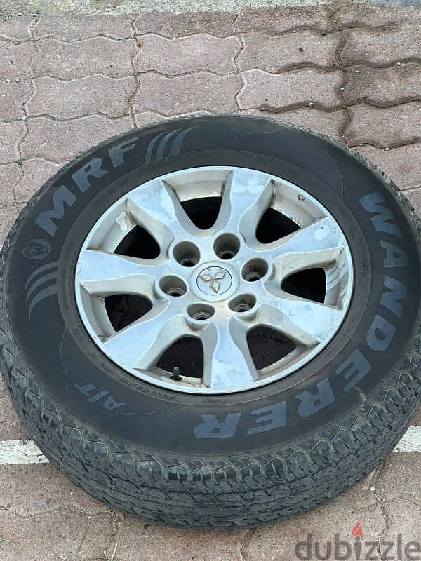 Mitsubishi Pajero tyres 0