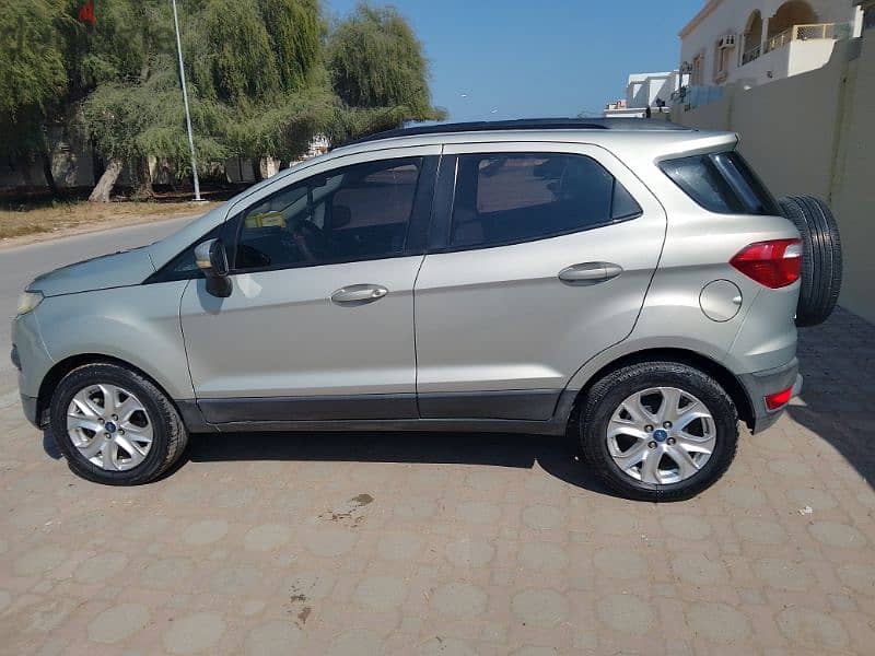 Ford EcoSport 2015 18