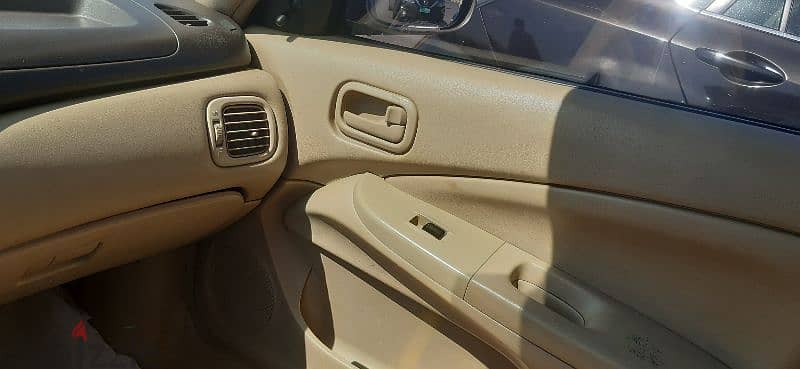 Nissan Sunny 2008 4