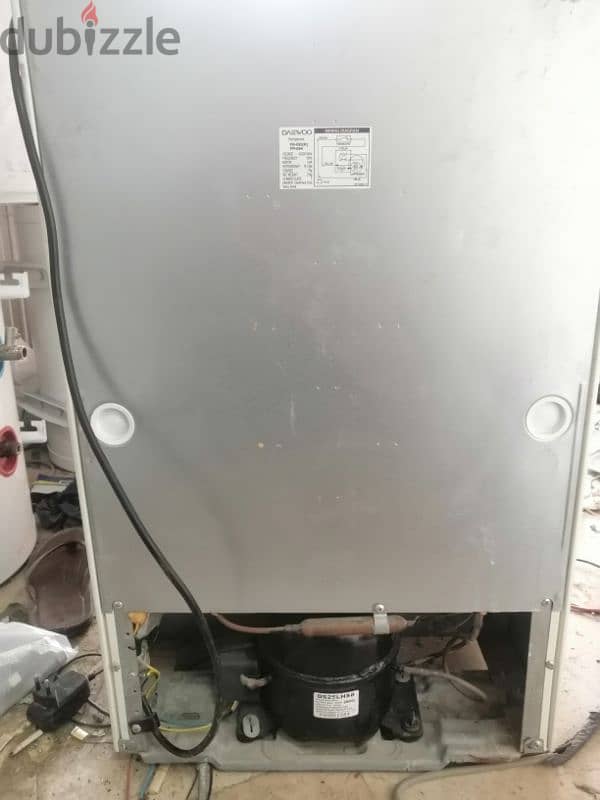 single door fridge good condition 1