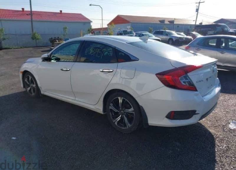 Honda Civic 2018 3