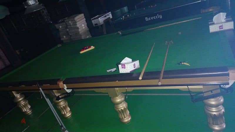 snooker table with British cloth in reasonable price 0