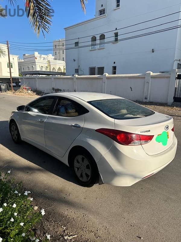 Hyundai Elantra 2013 1