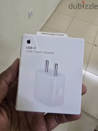 Apple Iphone 20W USB-C Power Adaptor Asian Type Sealed Box