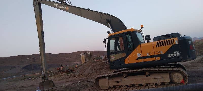 For Rent. Excvator Hyundai 220 Longboom 17 metor 0