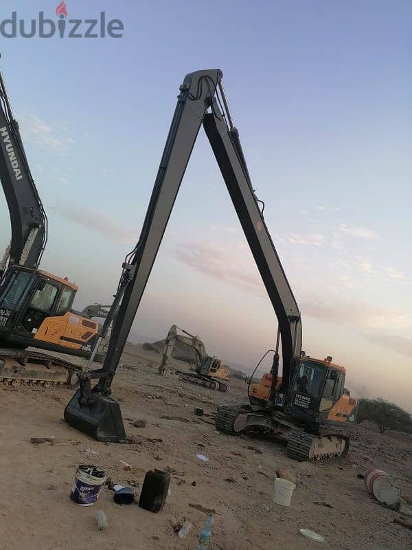 For Rent. Excvator Hyundai 220 Longboom 17 metor 1