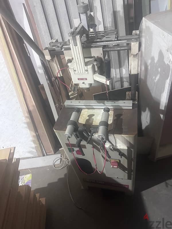 aluminium work shop  equipments for sale. good condition 2