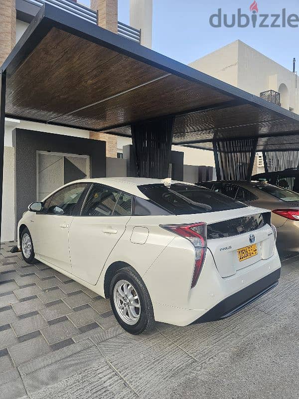 Toyota Hybrid Prius,Oman Bahwan Service full history Available. Family 2