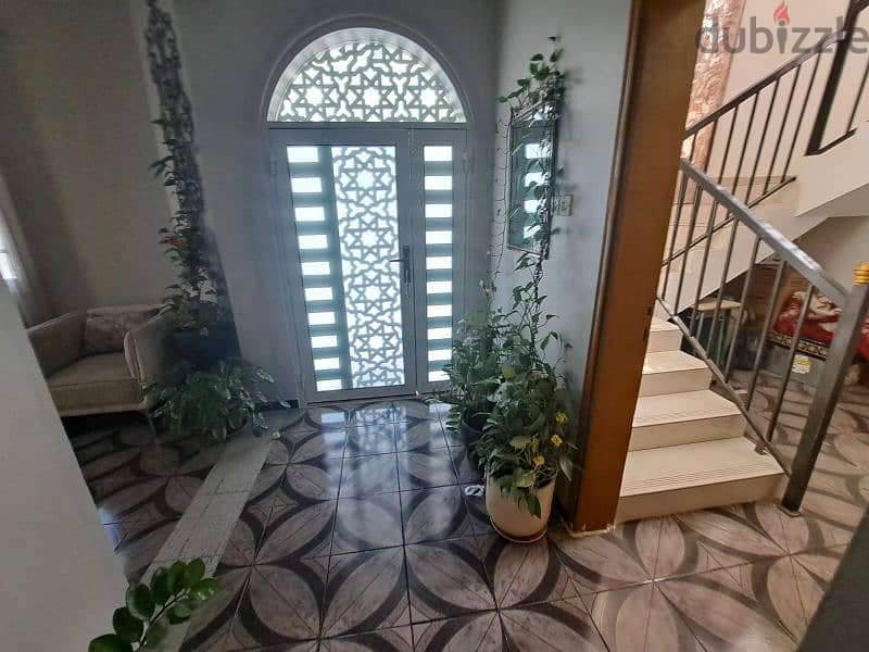 nice house near souq al khiud  3 levels 18