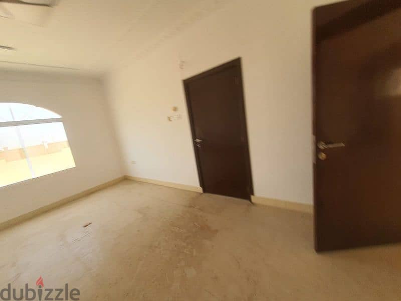 nice spacious villa in sur Al hadid with sea view 4