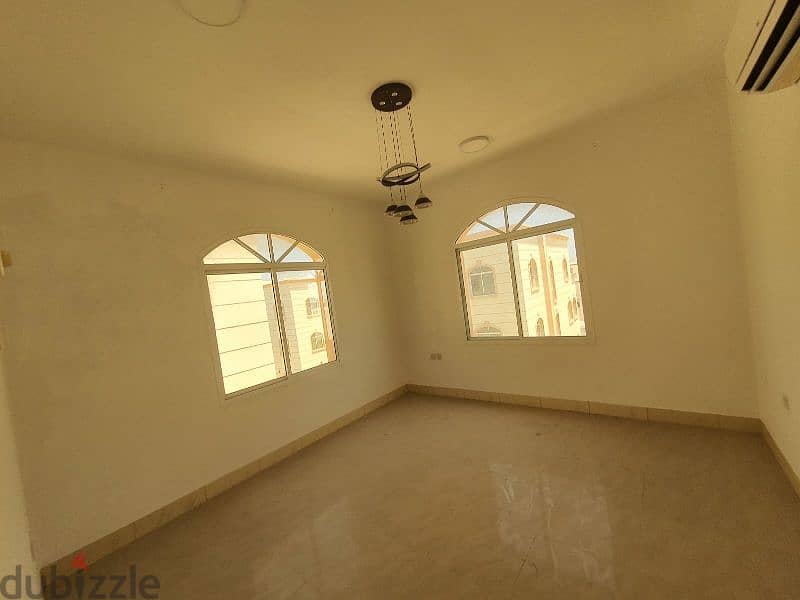 nice spacious villa in sur Al hadid with sea view 19