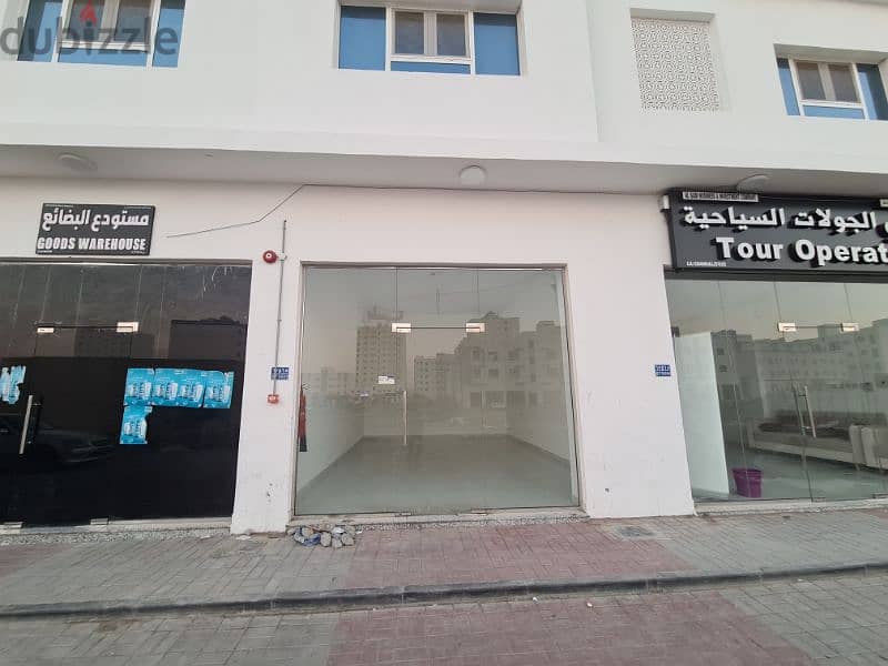 shops for rent in Maabilah 2