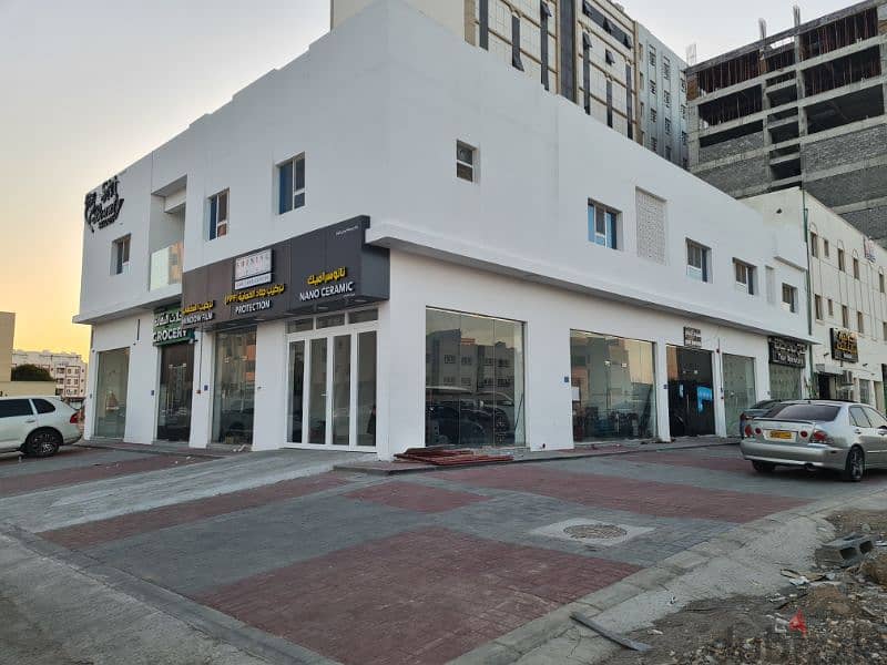 shops for rent in Maabilah 17