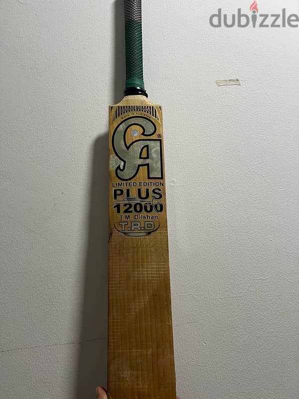 CA-12000 original Bat 0