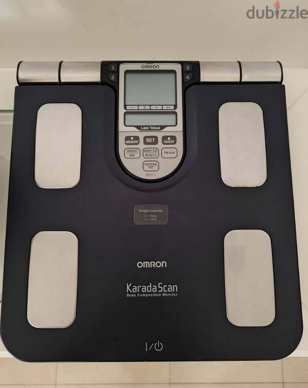 OmronBF511 Blue Family Body Composition Monitor 0