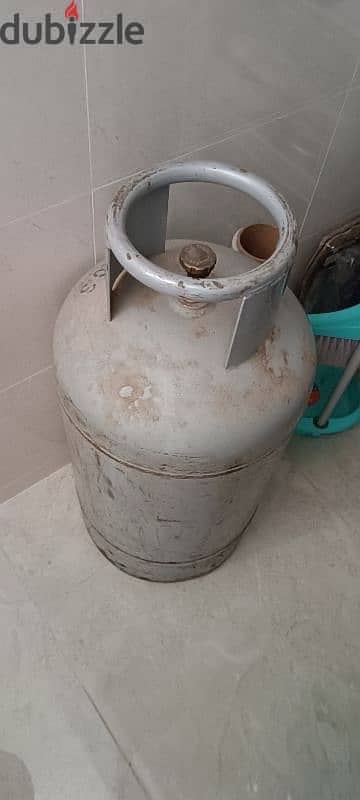 Cylinder (20% gas available) 1