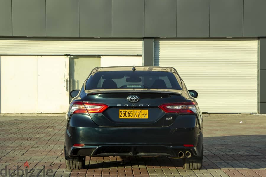 Toyota Camry 2019 SE 4