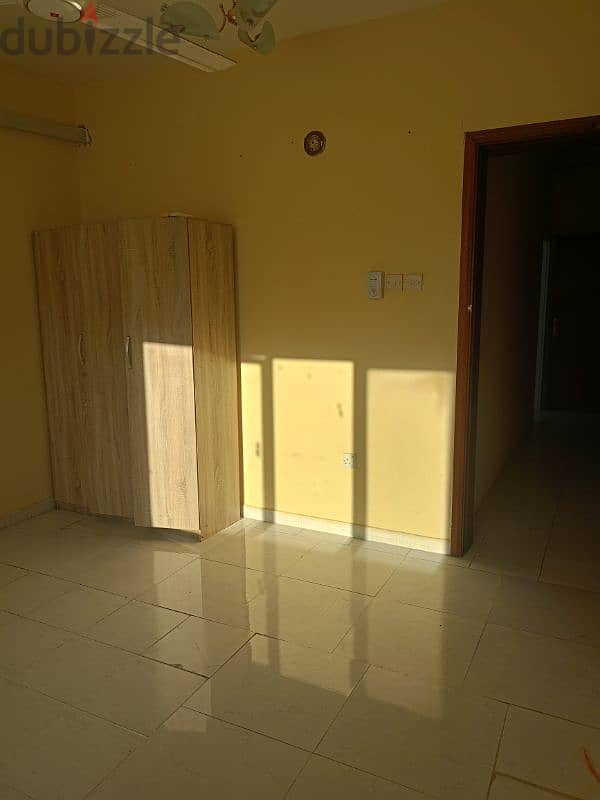 FLAT FOR RENT omr120 & 150 3