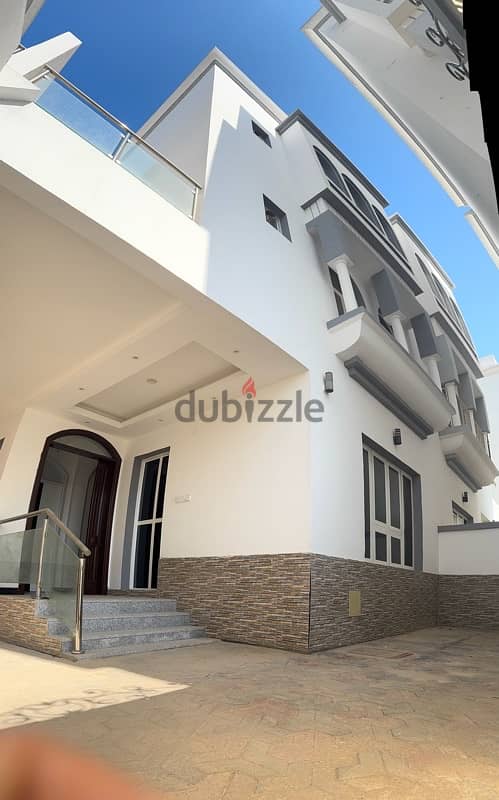 For Sale or Rent 5 BHK Villa Mawalleh near Al Mouj 0