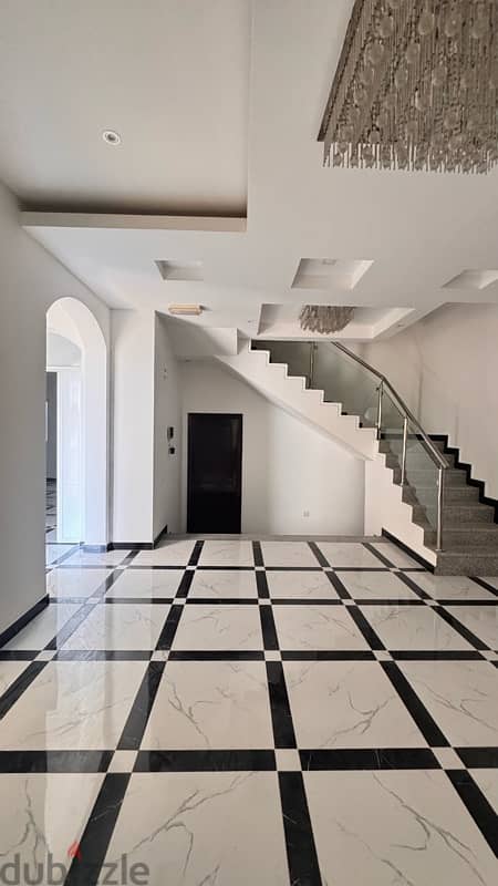 For Sale or Rent 5 BHK Villa Mawalleh near Al Mouj 2