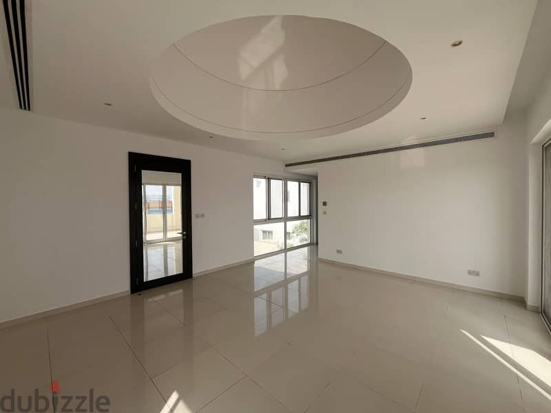 5 + 1 BR Fantastic Villa in Al Mouj for Rent 11