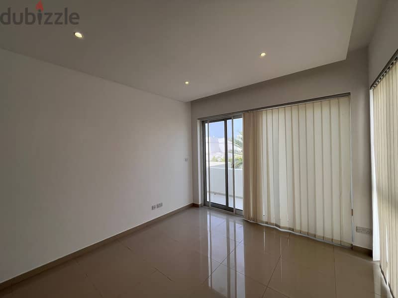 5 + 1 BR Fantastic Villa in Al Mouj for Rent 17