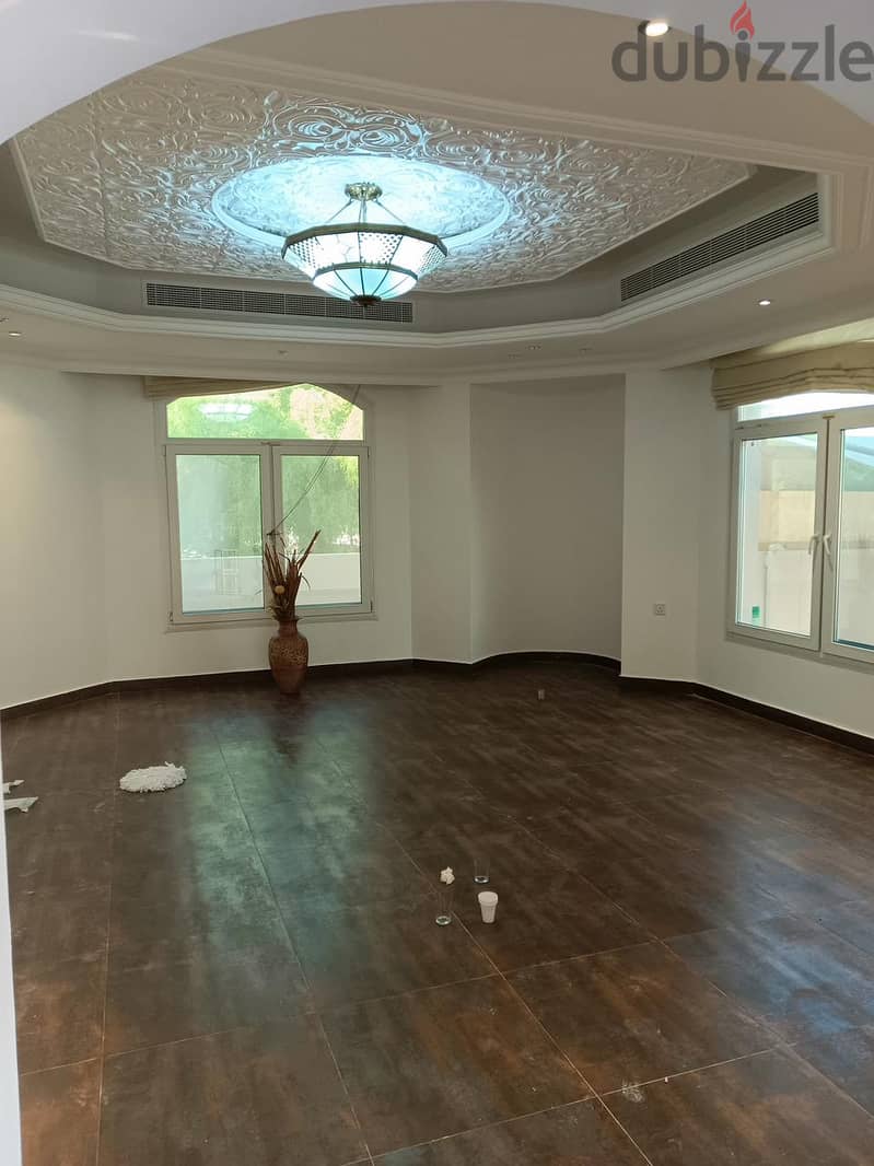 "SR-SH-667 ** Villa for Rent in Al Ghobra ** 7