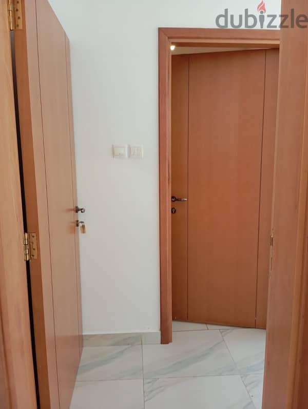 Beautiful two bedroom apartment for rent Qurum contact 99550599 6