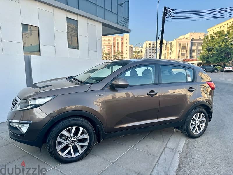 Expat Single Owner used! KIA SPORTAGE 2014 2.4 Mint Condition Oman Car 1