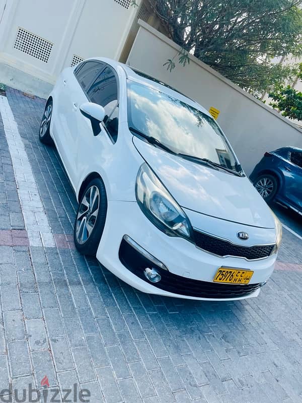 Kia Rio 2016 model no 1 option oman car for sell 0