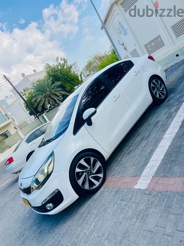 Kia Rio 2016 model no 1 option oman car for sell 3