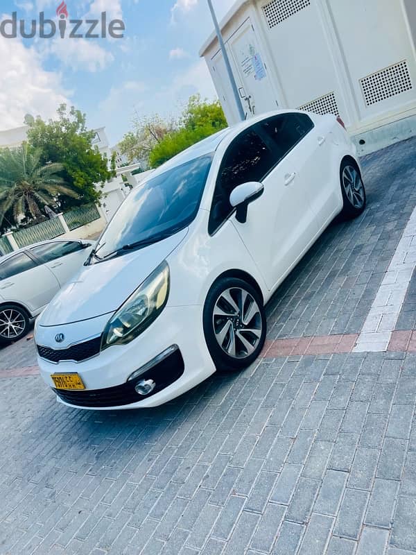 Kia Rio 2016 model no 1 option oman car for sell 8