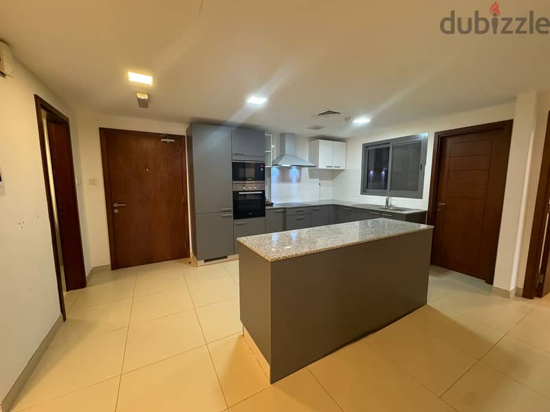 2 BR Spacious Modern Apartment in The Links, Muscat Hills 3